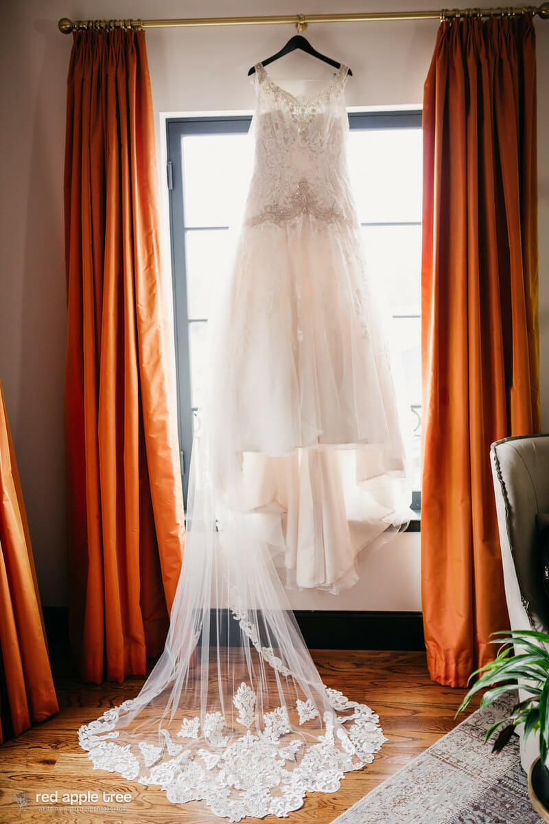 Red Apple Tree Photography Photographer The Cliffs Glassy At Wedding Chapel Ceremony Hotel Domestique Reception Greenville Sc Modern Mountains Blue Ridge 006